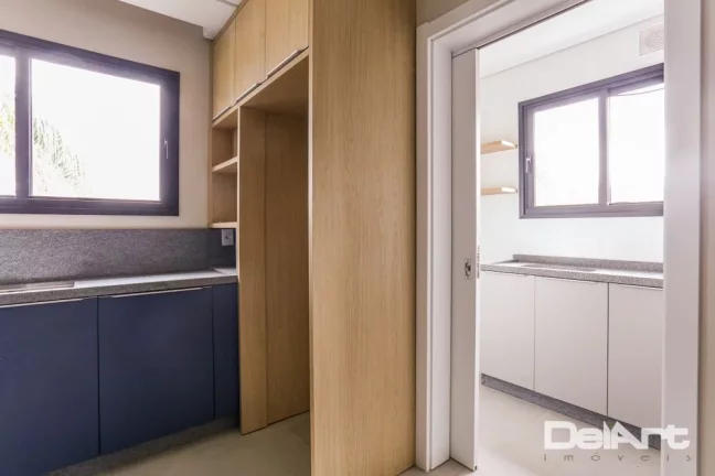 Imagem Apartamento NOVINHO - Espaçoso - Semi-mobiliado -ótima localização - Rio Negro/Pr.