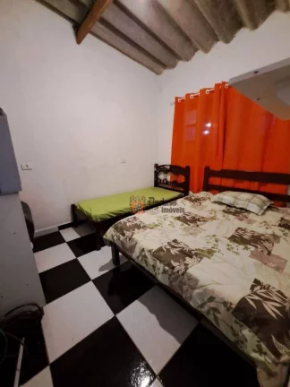 Imagem Chácara com 2 dormitórios à venda, 1500 m² por R$ 250.000,00 - Agenor de Campos - Mongaguá/SP