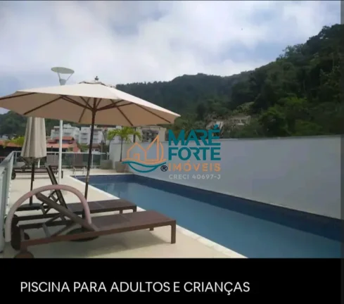 Imagem Ampla cobertura com terraço, vista parcial para o mar