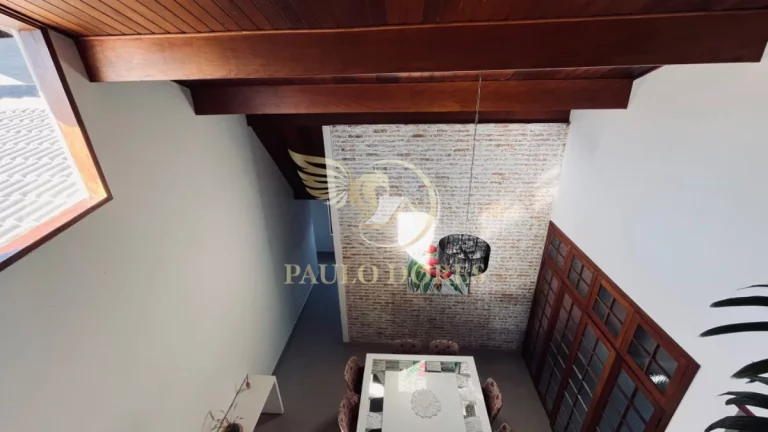 Imagem CASA DE 298 m² À VENDA NO CENTRO DE UBATUBA-SP