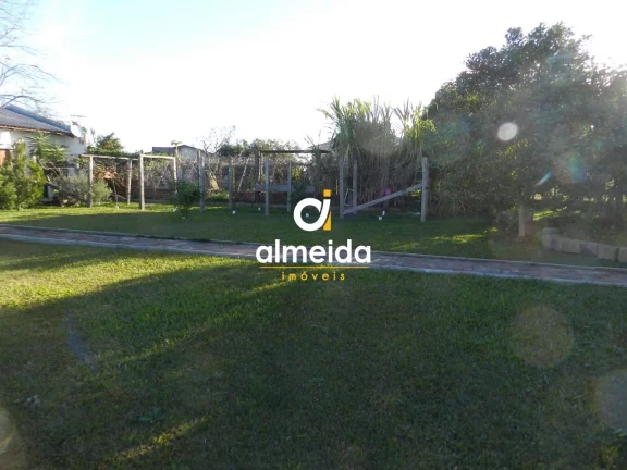 Imagem Casa 5 dormitórios à venda Tomazetti Santa Maria/RS