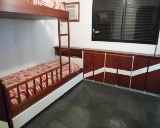 Imagem Apartamento à venda no Guarujá na Praia das Pitangueiras.