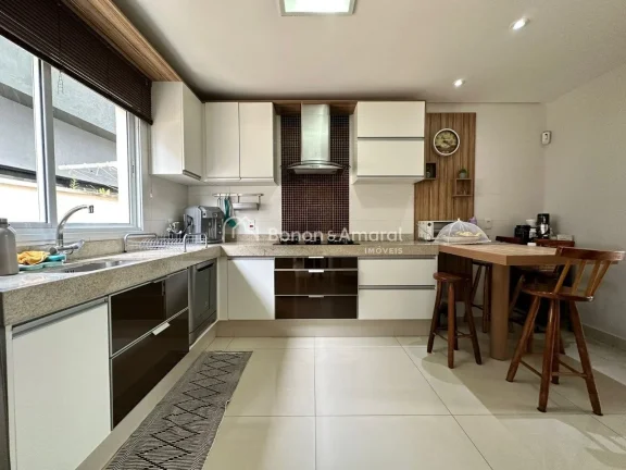 Imagem Belíssima Casa de Condomínio à Venda no Villa Lobos em Paulínia.

Casa com 3 suítes sendo uma d...