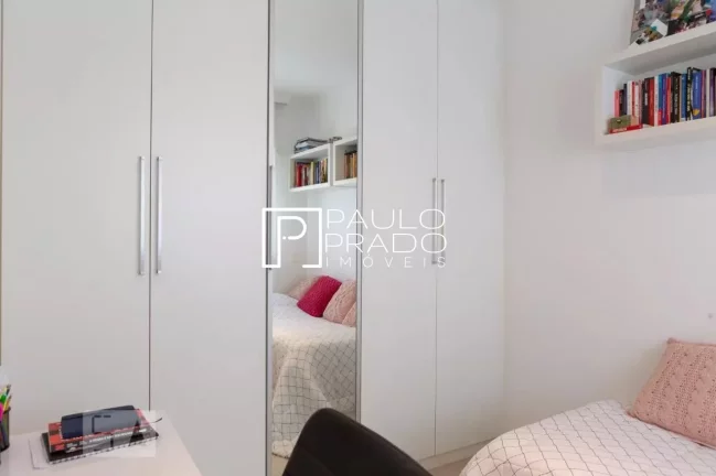Imagem Este apartamento de 3 quartos, sendo 1 suíte, 2 salas, 2 banheiros, 2 vagas de garagem e incríveis 87,00 m2 para venda na Lapa
