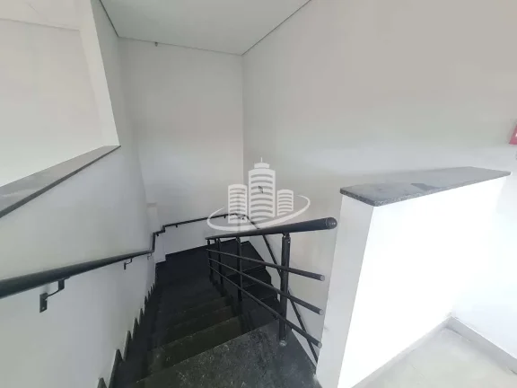 Imagem Galpão Industrial em Arujá

Condomínio Fechado

Área de terreno: 1.560 metros.

Área construíd...