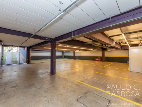 Imagem Alto de Pinheiros Locação - 950m² a.c. - 3 Pavimentos + subsolo - 16 Vagas