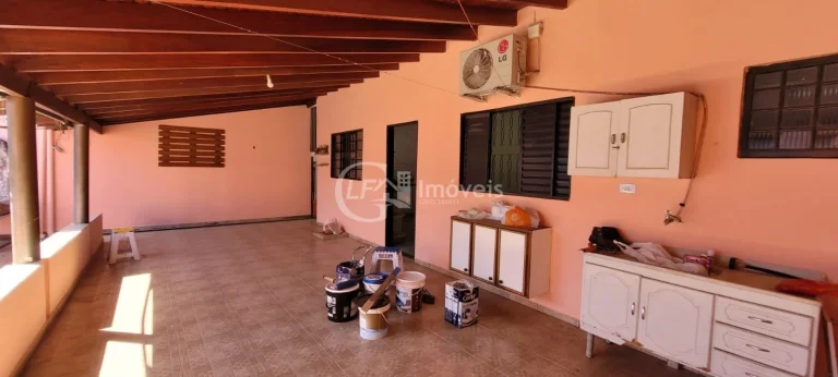 Imagem Casa à venda em Campo Grande-MS, bairro Coronel Antonino: 2 quartos, 1 sala, 2 banheiros, 2 vagas, 140m² de área. ¡Não perca!