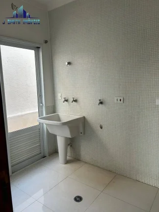 Imagem CASA LOCAÇÃO NO GOLF VILLAGE, PISCINA, PAISAGISMO, TODA REFORMADA.