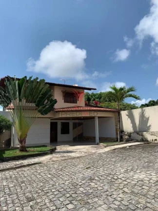 Casa em condomínio fechado em Ponta Negra, Natal. 3 Quartos,2 Suítes, varanda com jardim