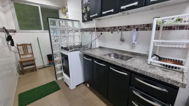 Imagem PITANGUEIRAS- LOCALIZAÇÃO ESPETACULAR , MARAVILHOSO APARTAMENTO TOTALMENTE REFORMADO E DECORADO.