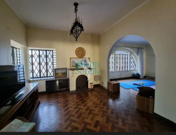 Imagem Casa/Sobrado à Venda em Perdizes - São Paulo/SP.