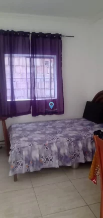 Imagem Casa à venda localizada na Rua Trinta e Três, com 220m² de área total. Possui 3 quartos, sendo 1...
