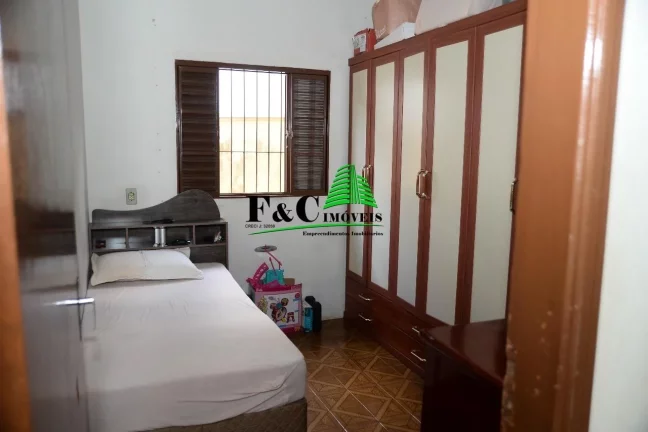 Imagem Casa para Venda em Limeira, Jardim Residencial Recanto Alvorada, 4 dormitórios, 1 suíte, 2 banheiros, 2 vagas