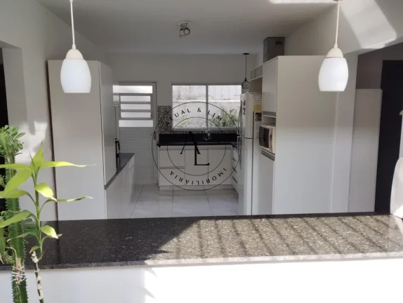 Imagem Excelente Oportunidade! Casa Espaçosa e Aconchegante em Campinas – Perfeita para Sua Família!