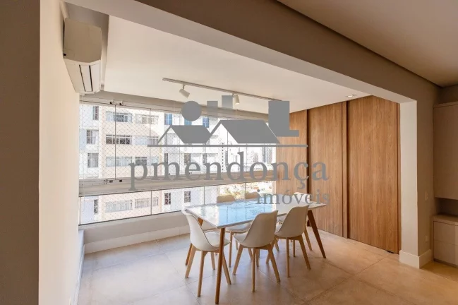 Imagem Excelente apartamento de 93m², localizado em Pinheiros com 2 quartos ( 1 suíte ) e 2 vagas..
