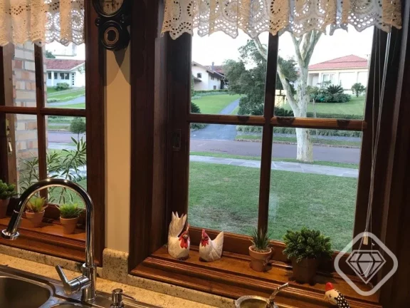 Imagem Residência de Luxo com Vista Deslumbrante para o Guaíba

Condomínio de Alto Padrão, 4 dormitóri...