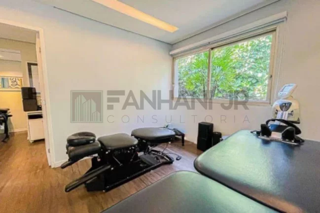 Imagem Casa Comercial à Venda/Locação em São Paulo-SP, Jardim América: 6 salas, 4 banheiros, 4 vagas, 350m²!