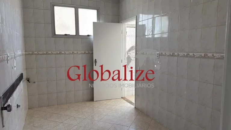 Imagem Apartamento 2 dormitórios com dependência completa e vaga demarcada no Boqueirão em Santos por R$ 690.000,00