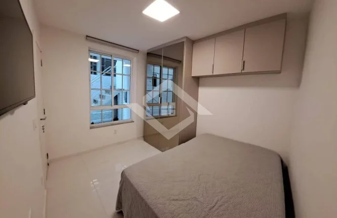 Imagem Casa em Condomínio para Venda no bairro Ingá, Niteroi.