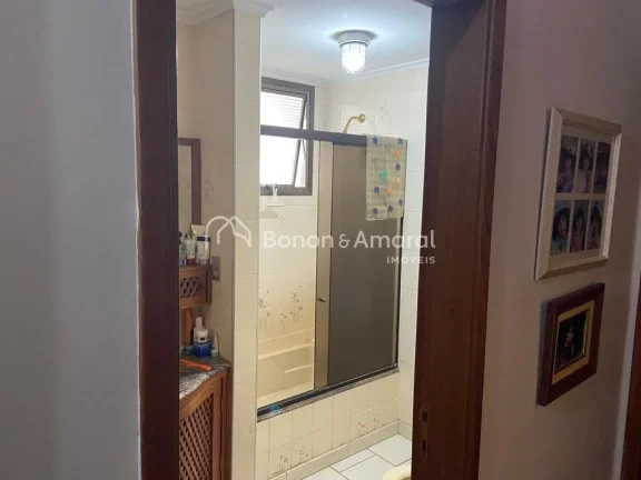 Imagem Vende-se amplo apartamento no Jardim Proença!
Com 3 quartos, sendo um suíte com closet, todos com ...