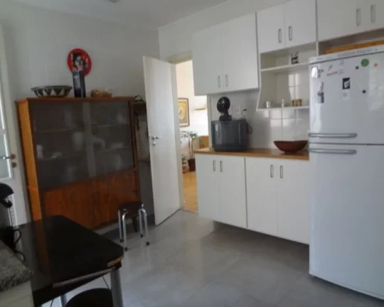 Imagem Apartamento à venda na Rua Cardoso de Almeida com 3 quartos e 1 vaga.