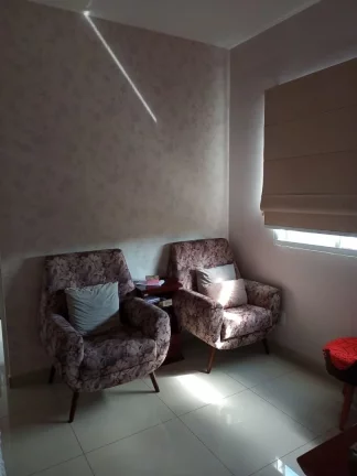 Imagem Apartamento de 1 dormitório com armário, sala, cozinha com bancada em mármore travertino, banheir...