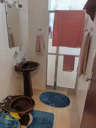 Imagem Vendo Apartamento no Centro com 3 Quartos Mais Dependência Completa e Garagem