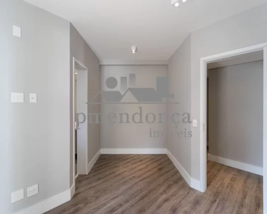 Imagem Apto de 142m² com excelente localização em Perdizes, com 3 quartos sendo 1 suite e 2 vagas.