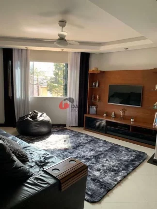 Imagem Sobrado à venda 3 Quartos, 1 Suite, 4 Vagas, 383M², Cerâmica, São Caetano do Sul - SP