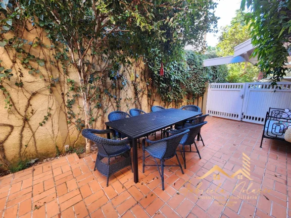 Imagem Charmosa Casa em Condomínio Alto Padrão em Mogi Mirim