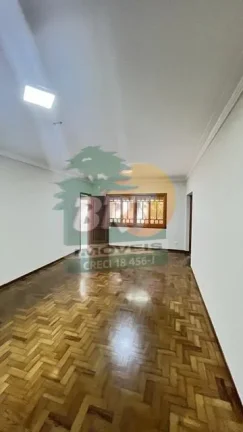 Imagem Casa para Venda em São Roque, Jardim Das Flores, 3 dormitórios, 2 suítes, 1 banheiro, 4 vagas