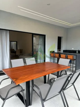 Imagem Linda casa à Venda em Atibaia com Vista para Pedra Grande
