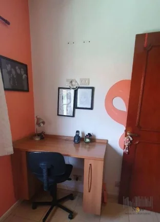 Imagem Sobrado à venda em São Paulo SP com 3 dormitórios, 1 suíte, 2 vagas de garagem e 166m².