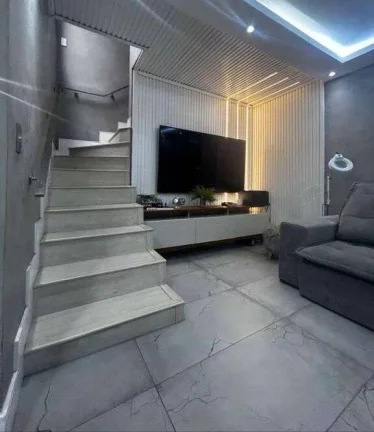 Imagem Sobrado com 3 dormitórios à venda, 200 m² por R$ 885.000 - Vila Aquilino - Santo André/SP