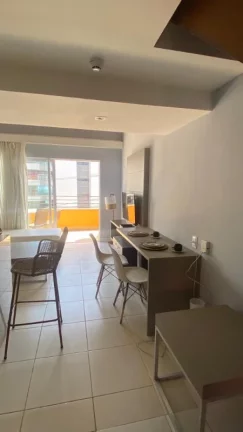 Imagem A 5ª Avenida Imóveis selecionou esse apartamento de 1/4 Sala Duplex no BAHIA LODGE, ancorado no melhor ponto do Rio Vermelho, debruçado sobre o mar: