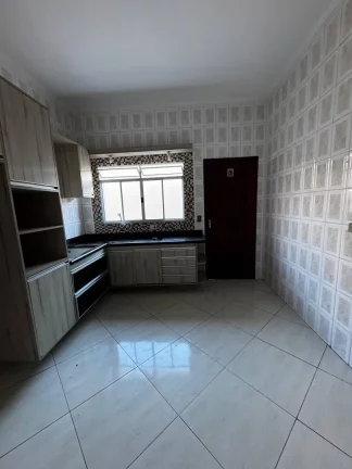 Imagem Casa Pronta para Morar com dois dormitórios em Guilhermina, Praia Grande