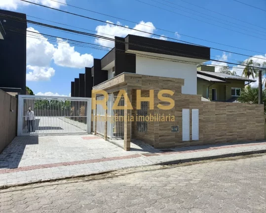 Imagem Geminado a venda, no bairro Vila Nova em Joinville, com 3 dormitórios, sendo 1 suíte, 1 salas, coz...