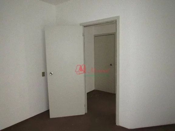 Imagem Excelente Sala Comercial no Bairro Petrópolis