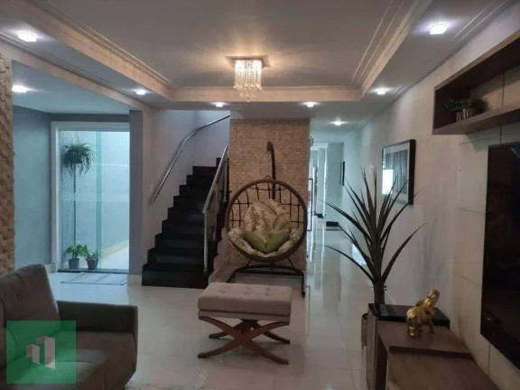 Imagem Sobrado à venda, com 3 quartos, 200m2