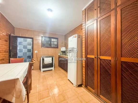 Imagem Casa com 4 dormitórios à venda, 128 m² por R$ 620.000,00 - Granja Guarani - Teresópolis/RJ