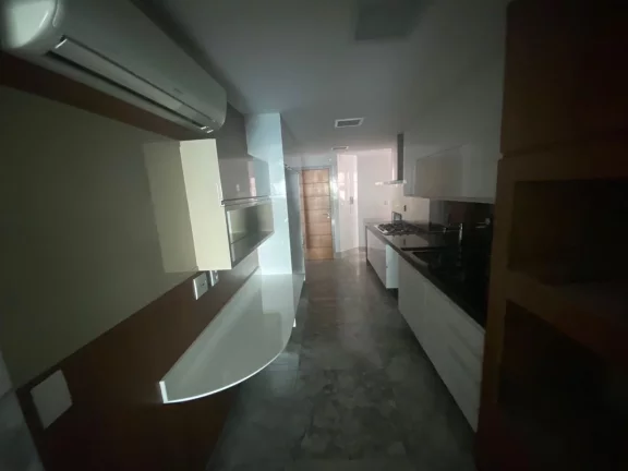 Imagem LUXUOSO APARTAMENTO DE FRENTE PARA O MAR NA PRAIA DA COSTA - VILA VELHA / ES