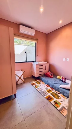 Imagem CASA COM PISCINA MOBILIADA, 1 SUÍTE + 2 QUARTOS, BARRA DO SAI