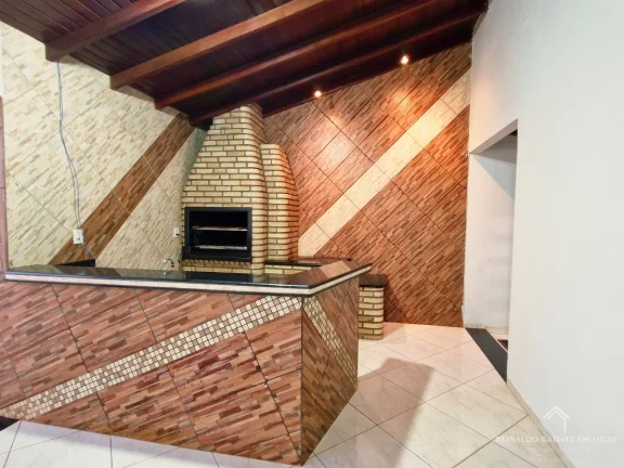 Imagem Casa térrea cômodos amplos com ótima localização na Vila Nasser