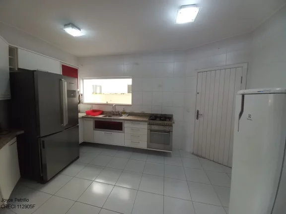 Imagem Casa em Condomínio Fechado de Alto Padrão à Venda em Peruíbe.