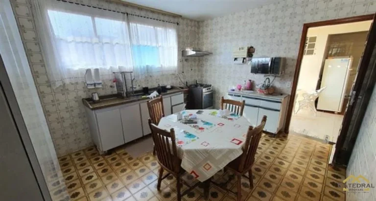 Imagem Casa a venda no Jardim Carpas com 2 quartos e muito espaçosa