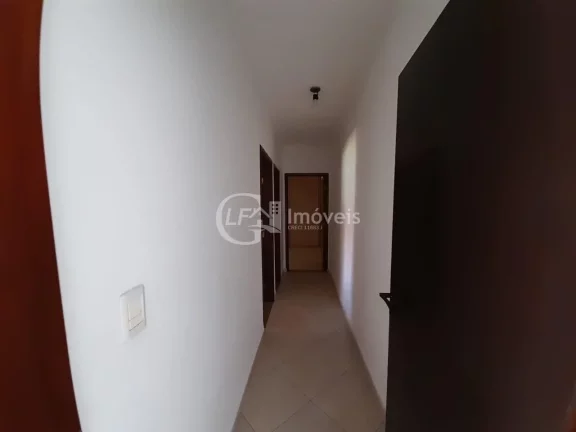 Imagem Casa a Venda com Localização Privilegiada. Ótima Para Investidores.!!
