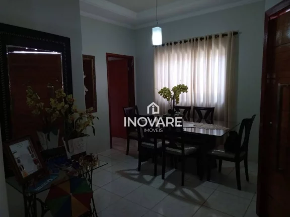 Imagem Casa com 3 dormitórios à venda, 180 m² por R$ 800.000,00 - Setor Santos Dumont - Itumbiara/GO
