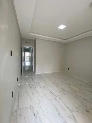 Imagem Sobrado 3 Suítes e 1 vaga de garagem em Balneário Perequê