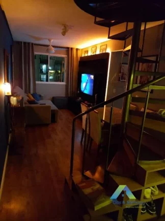Imagem Cobertura com 128 metros, 3 dormitórios, 1 vaga com excelente localização proximo a comércios e principais avenidas.,