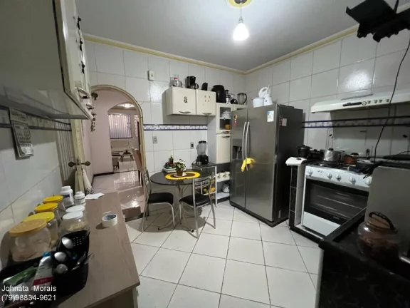 Imagem Casa no Getúlio Vargas - Espaçosa, 5 quartos e ótima localização!